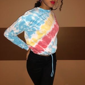 BRIGHT COLORFUL COMFY CROPPED TIE-DYE SWEATSHIRT🌈